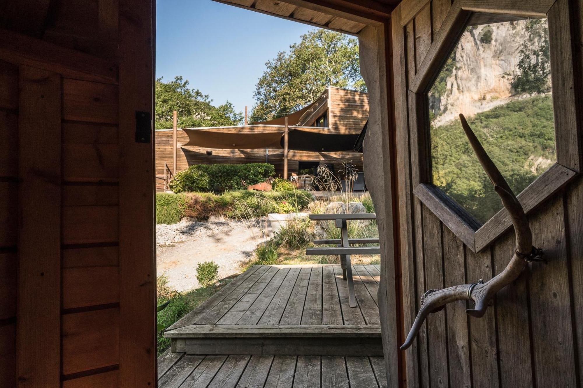 Prehistoric Lodge - Adult Only Vallon-Pont-d'Arc Exterior photo