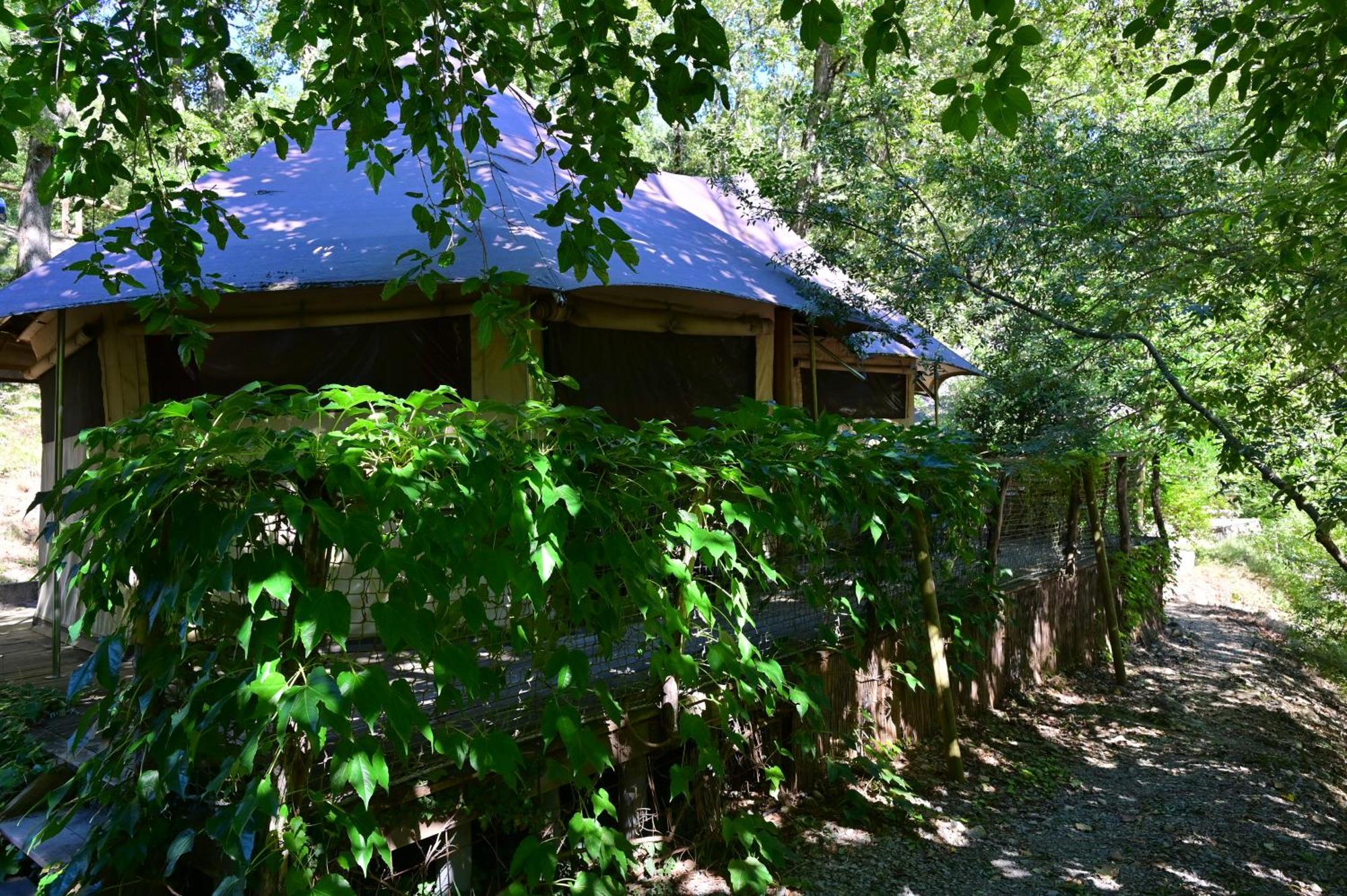 Prehistoric Lodge - Adult Only Vallon-Pont-d'Arc Exterior photo